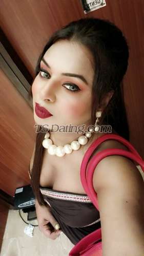 trans girl Dipka 0626776
