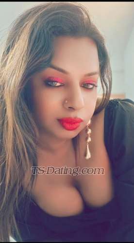 trans girl Dipka 1727087