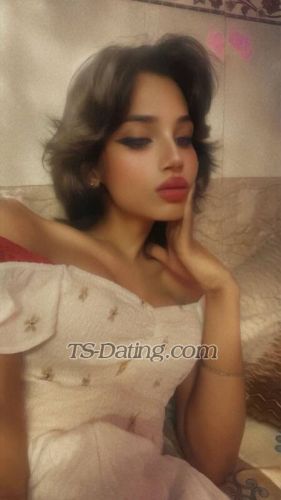 trans girl Elveera 5866628
