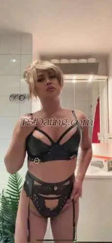 Shemale fabella 4251691 Shemale fabella 4251691