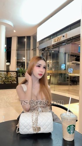 trans girl LillyBloosom 0746854 trans girl LillyBloosom 0746854