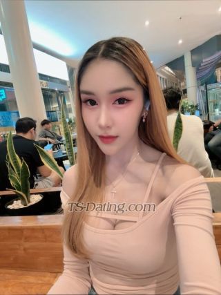 trans girl LillyBloosom 5761518 trans girl LillyBloosom 5761518