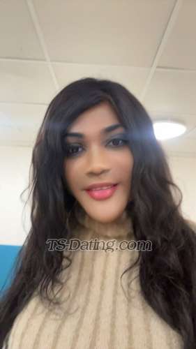 trans girl Michoue 0804792 trans girl Michoue 0804792
