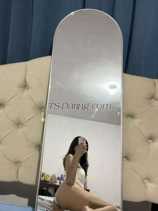 trans girl NicoleFerrar 5030502 trans girl NicoleFerrar 5030502