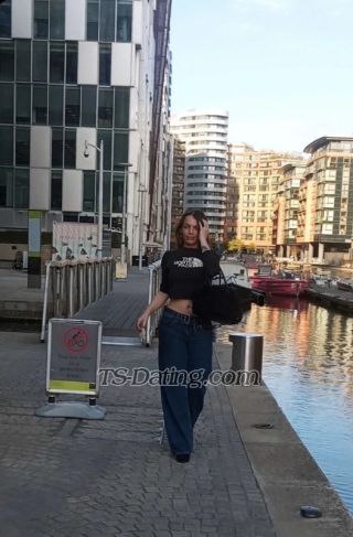 trans girl RaissaMarque 2067530 trans girl RaissaMarque 2067530