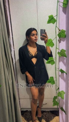 trans girl Singhvaani 9806682