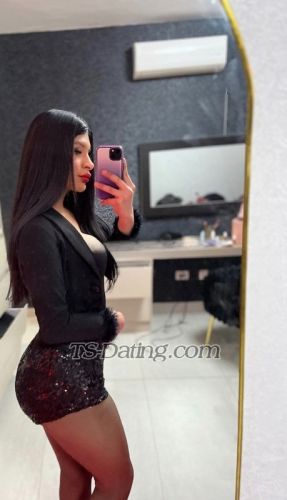 trans girl TSDanielaLo 0395168 trans girl TSDanielaLo 0395168